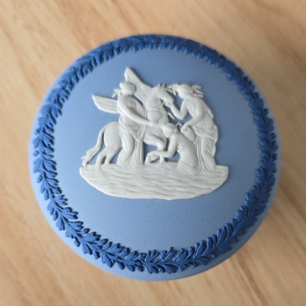 Wedgwood Blue Jasperware Fluted Box